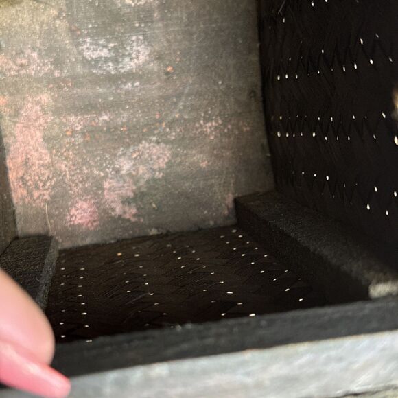 Vintage Wooden Storage Box with Woven Bamboo Panels and Hinged Lid With Latch - Picture 9 of 13